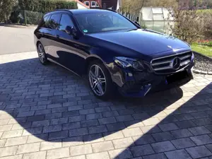 Mercedes-Benz E 220 AMG Night | Widescreen | 360° | 19” | 8-fach