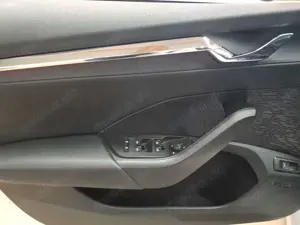 Skoda Octavia Octavia Combi 2.0 TDI Style PANO AHK NAV Bild 4