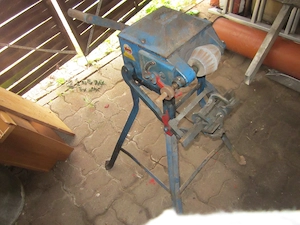 Mähmesserschleifbock