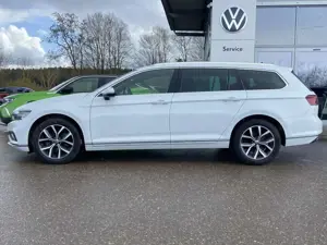 Volkswagen Passat Variant 2.0 TDI DSG Elegance STANDHEIZUNG Bild 2