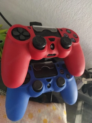 Playstation 4 mit Zubehör