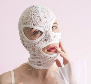 Suche eine SIE für privaten Videodreh mit BJ und Golden Shower. Gute Bezahlung.