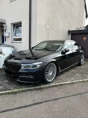 BMW 740
