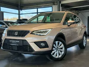 SEAT Arona Style*HU/AU NEU*SHZ*NAVI*TEMPO*