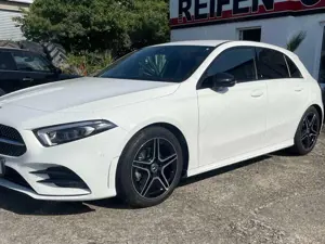 Mercedes-Benz A 200 A 200 7G-DCT AMG Line