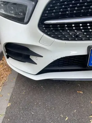 Mercedes-Benz A 200 A 200 7G-DCT AMG Line