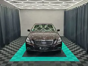 Mercedes-Benz E 500 4Matic/PDC/LEDER/ALCANTARA HIMMEL
