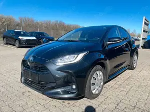 Toyota Yaris 1.5 Active Technology LED+SMART+KLIMA+SHZ