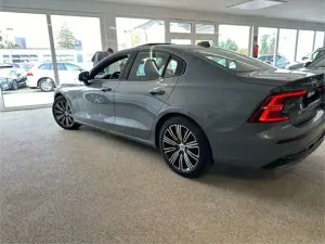 Volvo S60 Bild 2