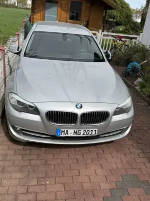 BMW 520 520d Touring F11 Neue TÜV Bild 4