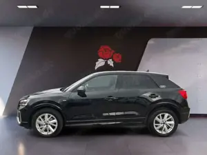 Audi Q2 35 1.5 TFSI S-tronic S-line AHK Navi SONOS CarPla Bild 3