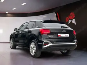 Audi Q2 35 1.5 TFSI S-tronic S-line AHK Navi SONOS CarPla Bild 4