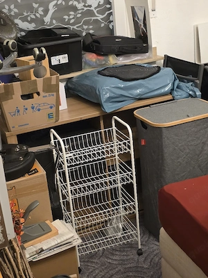 Büromöbel aus Platzmangel zu verkaufen  Bild 2
