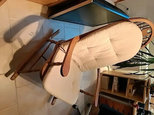 Antiker vollholz Schaukelstuhl 