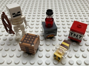 Lego Minecraft Bundle mit 7 Teilen | Skelett, Biene, Bogen, TNT, Werkbank, Ofen, Trank
