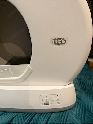 Selbstreinigende Katzentoilette 