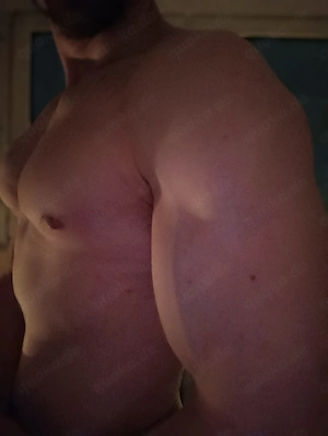 Interesse an einer Asiatin. Bild 2