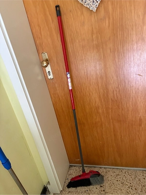 Vileda Besen, rot schwarz, guter Zustand