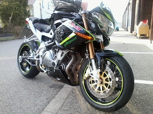 Traumbike mit 3 Zylinder und Power