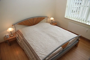 Bett von Schlaraffia 180 x 200 cm 2 Lattenrost und 2 Matratze