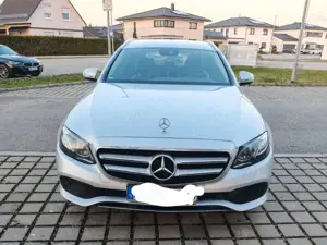 Mercedes-Benz E 200 E 200