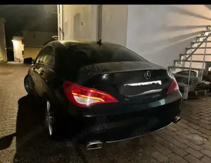 Mercedes-Benz CLA 220 CDI 7G-DCT Bild 2