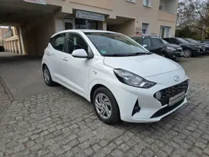 Hyundai i10 Select/1.Hand/Scheckheft/Klima/Spurhalteassistent