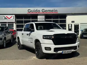 Dodge RAM Laramie Night + Luftfederung + elektr. Trittbrette