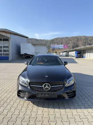 Mercedes-Benz C 300 Coupe/Pano/Multibeam/AMG-Line