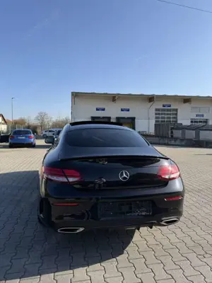 Mercedes-Benz C 300 Coupe/Pano/Multibeam/AMG-Line