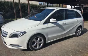 Mercedes-Benz B 180 B 180 (246.242)