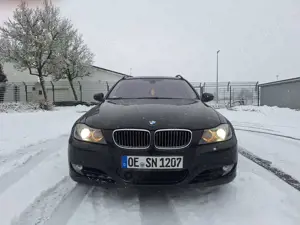 BMW 325 BMW E91 325i LCI