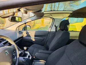 Peugeot 5008 HDI FAP 150 Business-Line