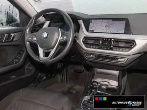 BMW 116 d Advantage KAMERA+LED+NAVI Bild 3