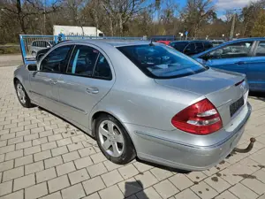 Mercedes-Benz E 200 E -Klasse Lim. E 200 Kompressor