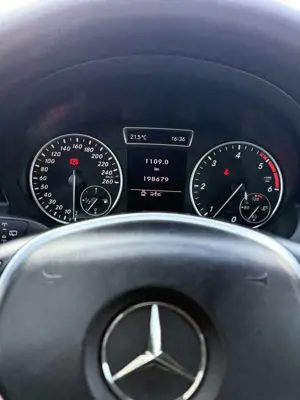 Mercedes-Benz A 200 CDI (BlueEFFICIENCY) Style Bild 2
