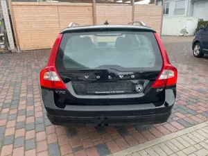 Volvo V70 D4 Kombi Summum NAVI, Leder, Shz Bild 5