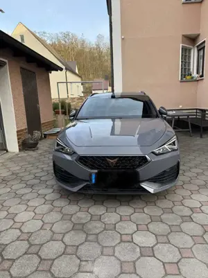 CUPRA Leon Cupra Leon Sportstourer Sportstourer 2.0 TSI DSG VZ CUP