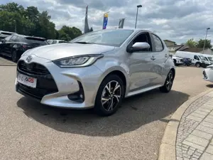 Toyota Yaris Hybrid 1,5L Teamplayer Safety + Comfort Paket
