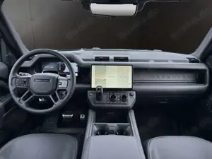 Land Rover Defender 110 4.4 Benzin P635 OCTA Black Edition Bild 5