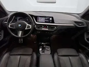 BMW 218 Bild 5