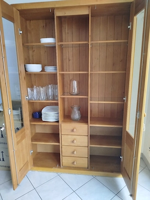  Esszimmerschrank Erle Bild 4