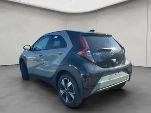 Toyota Aygo X X 1,5 Hybrid Teamplayer 68 kW, 5-türig Bild 3
