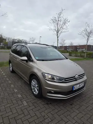 Volkswagen Touran Bild 2