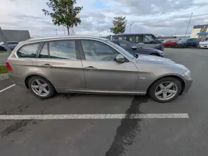 BMW 320 320d xDrive DPF TouringEdition Lifestyle