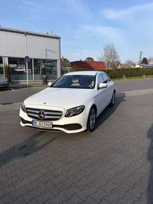 Mercedes-Benz E 350 d 9G-TRONIC Avantgarde Bild 2