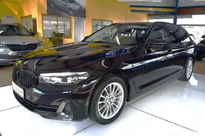BMW 520 d Touring AUTOMATIK / Bi-XENON / NAVI / PDC