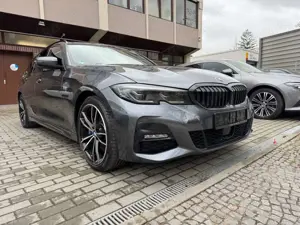 BMW 330 Bild 5