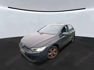 Volkswagen Golf VIII Life 2.0TDI Navi ACC LED Kamera