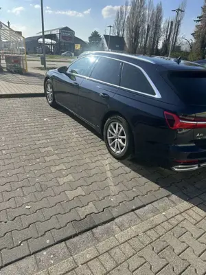 Audi A6 Avant 40 TDI quattro S tronic design
